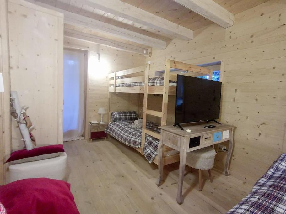 La Baita Nel Bosco Morgex Esterno foto